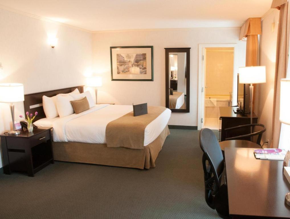 Coast High Country Inn Whitehorse Exteriör bild