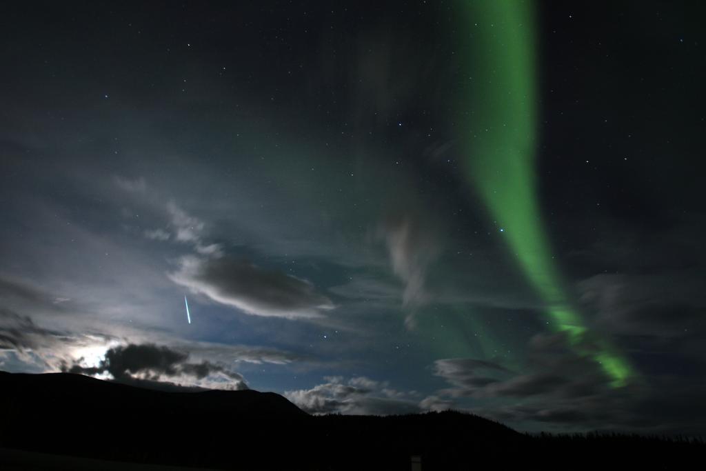 Coast High Country Inn Whitehorse Exteriör bild