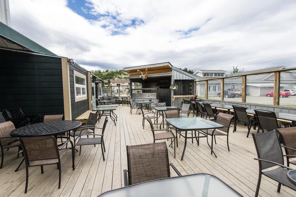 Coast High Country Inn Whitehorse Exteriör bild