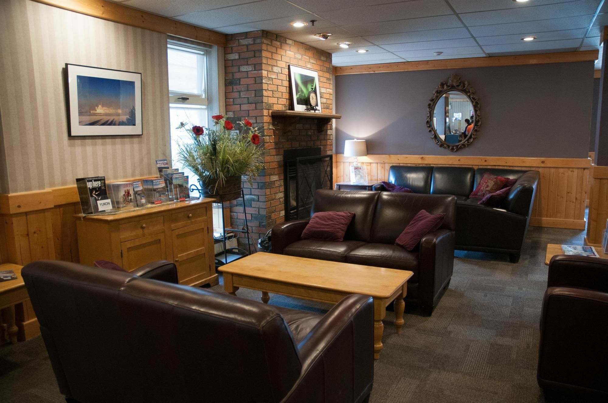 Coast High Country Inn Whitehorse Exteriör bild